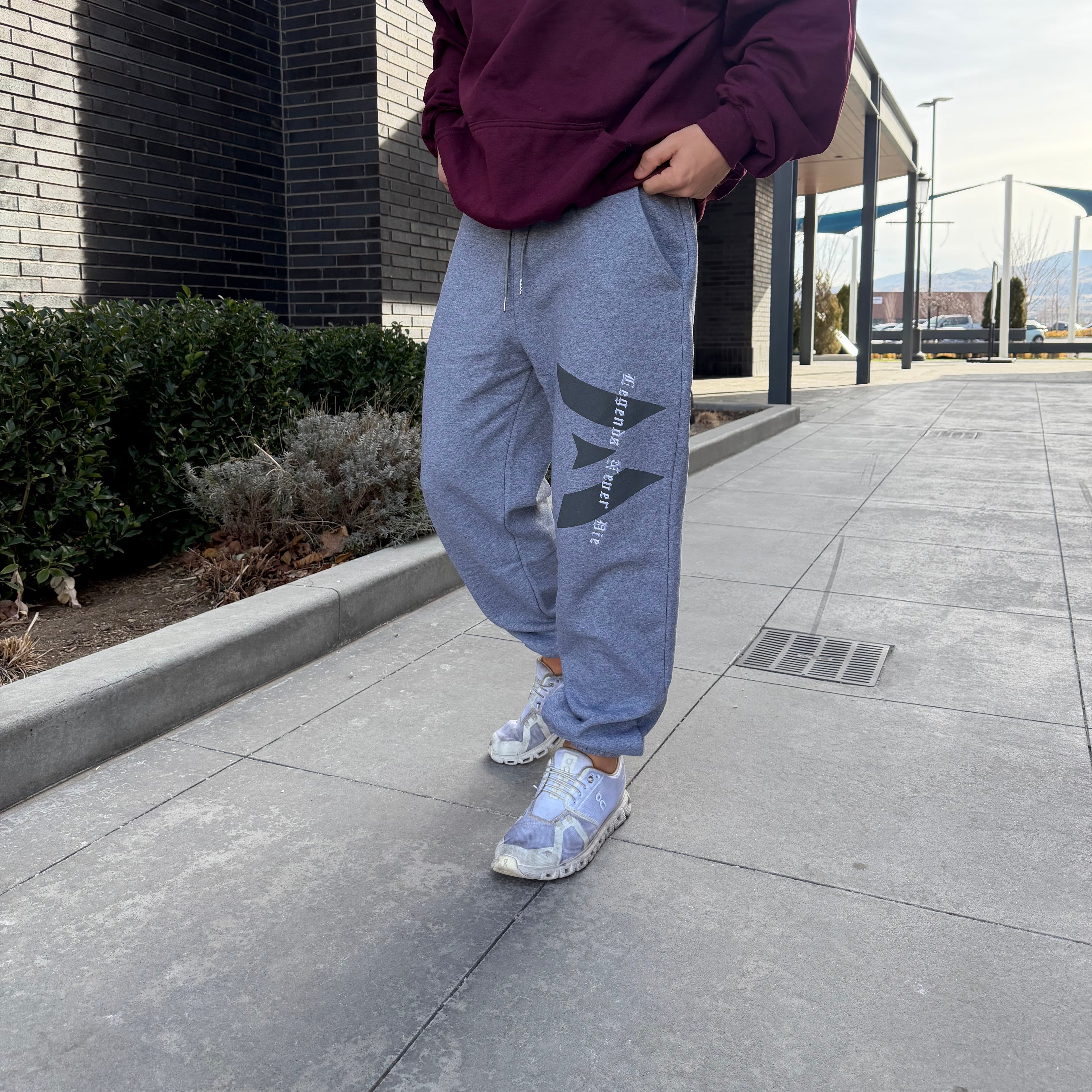 Legends Never Die Sweats (Gray)